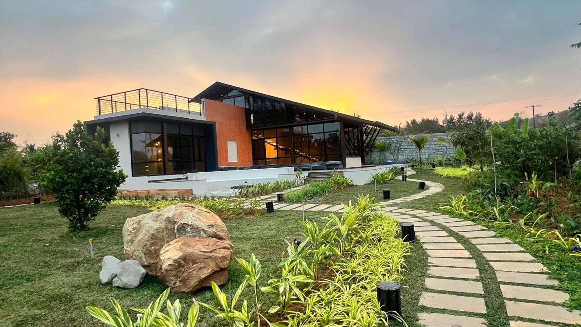 Why UHNIs are Turning to Legacy Estates Near Bangalore